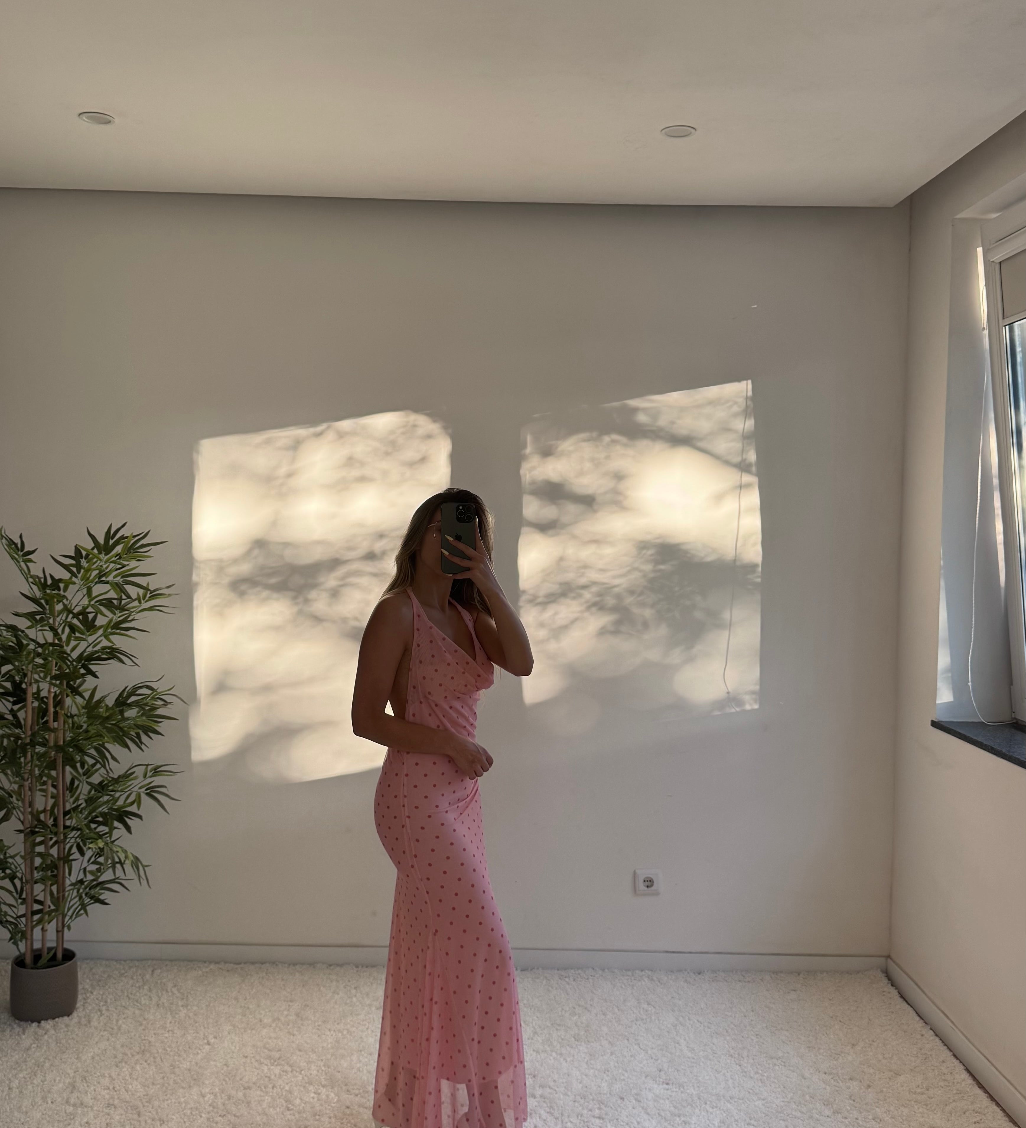 Vestido com padrão de bolinhas