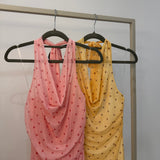 Vestido com padrão de bolinhas